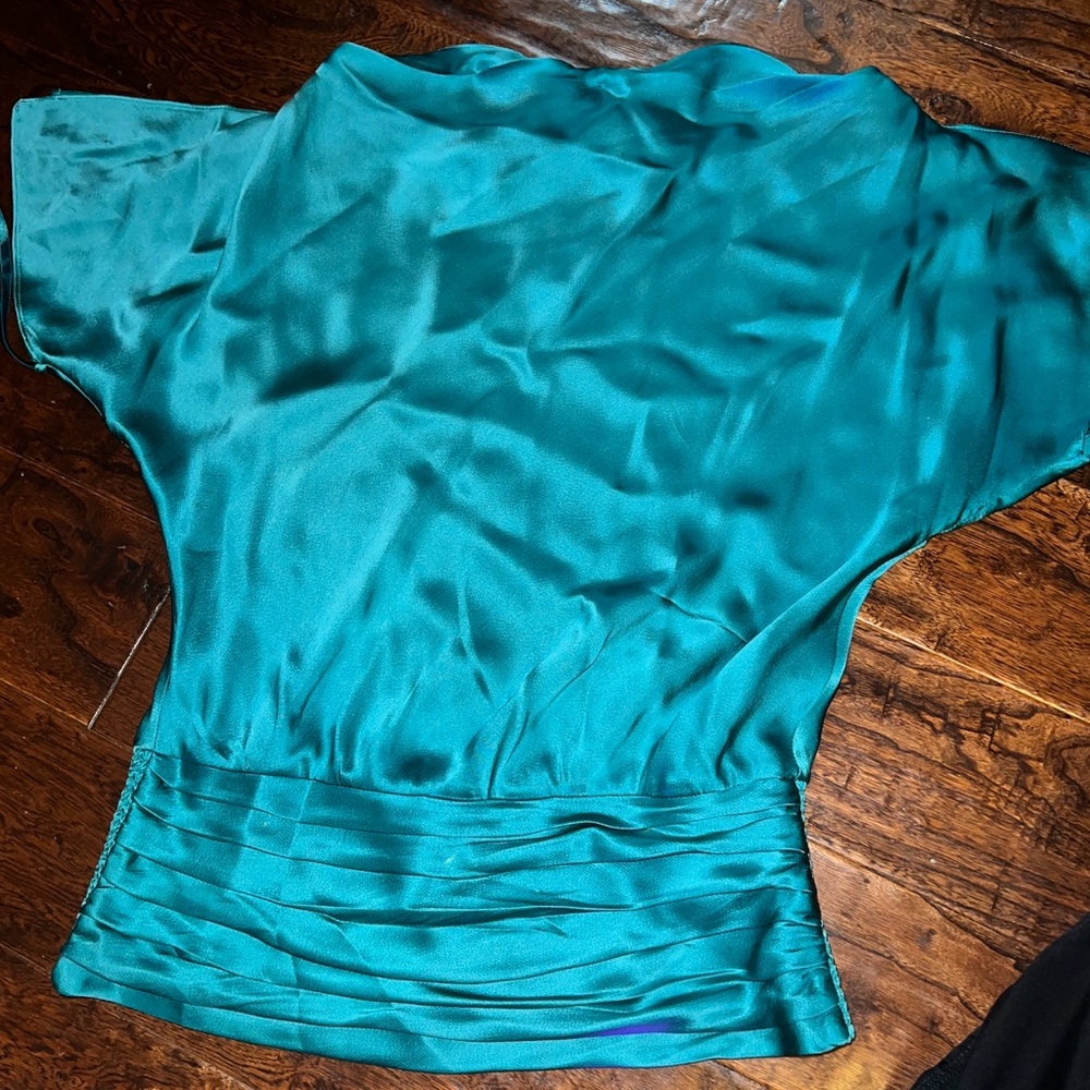 White House Black Market Silk Blouse Shirt Ruffle Sleeves synch waist